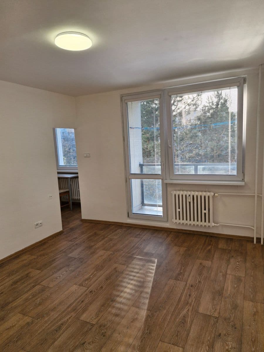 Prenájom bytu 1-izbový 38 m², Gdaňská, Praha, Praha Prenájom bytu 1-izbový 38 m², Gdaňská, Praha, Praha