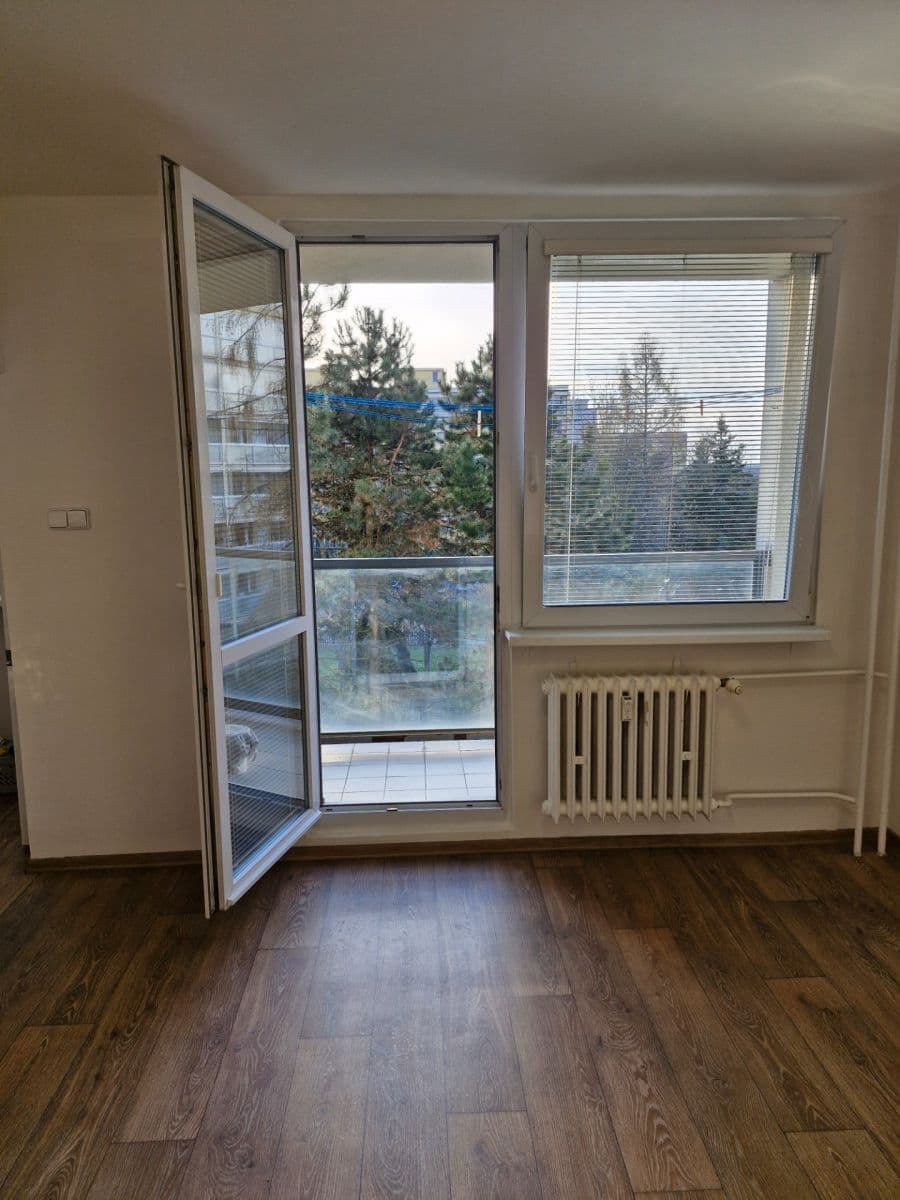 Prenájom bytu 1-izbový 38 m², Gdaňská, Praha, Praha Prenájom bytu 1-izbový 38 m², Gdaňská, Praha, Praha