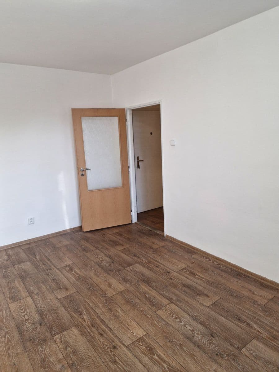 Prenájom bytu 1-izbový 38 m², Gdaňská, Praha, Praha Prenájom bytu 1-izbový 38 m², Gdaňská, Praha, Praha