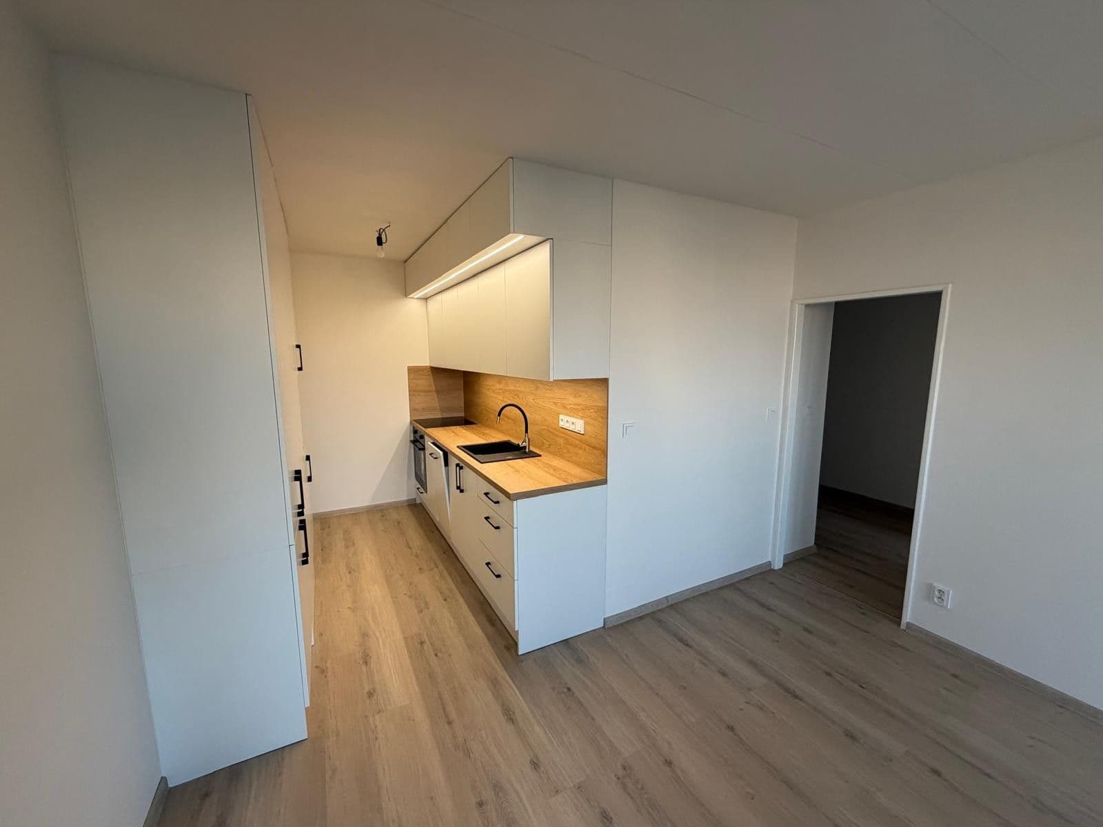 Prenájom bytu 3-izbový 62 m², V Průčelí, Praha, Praha Prenájom bytu 3-izbový 62 m², V Průčelí, Praha, Praha