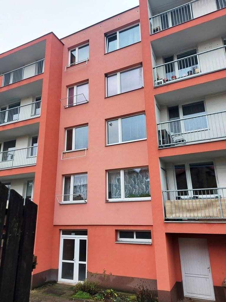 Prenájom bytu 2-izbový 42 m², Sídliště pionýrů, Úštěk, Ústecký kraj Prenájom bytu 2-izbový 42 m², Sídliště pionýrů, Úštěk, Ústecký kraj