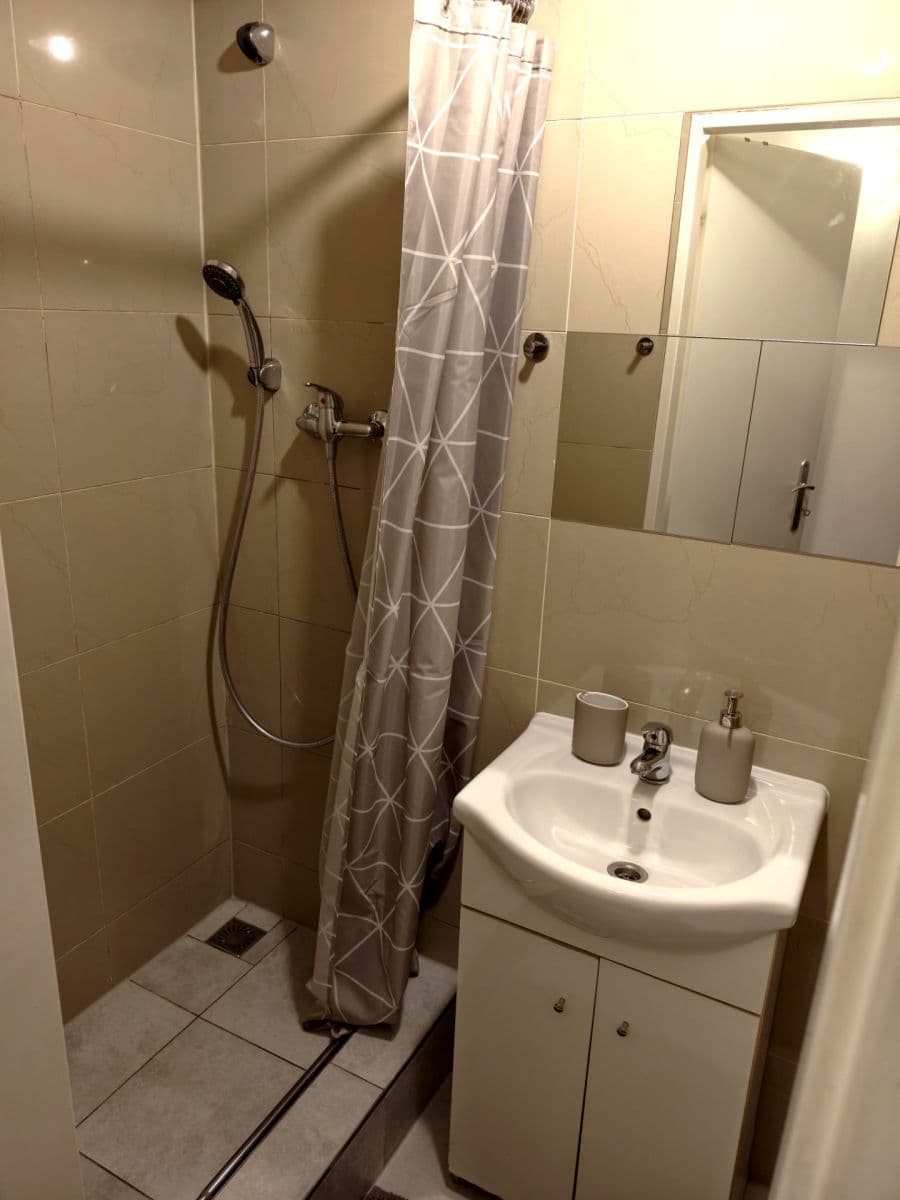 Predaj bytu 1-izbový 26 m², Heřmanova, Praha, Praha Predaj bytu 1-izbový 26 m², Heřmanova, Praha, Praha