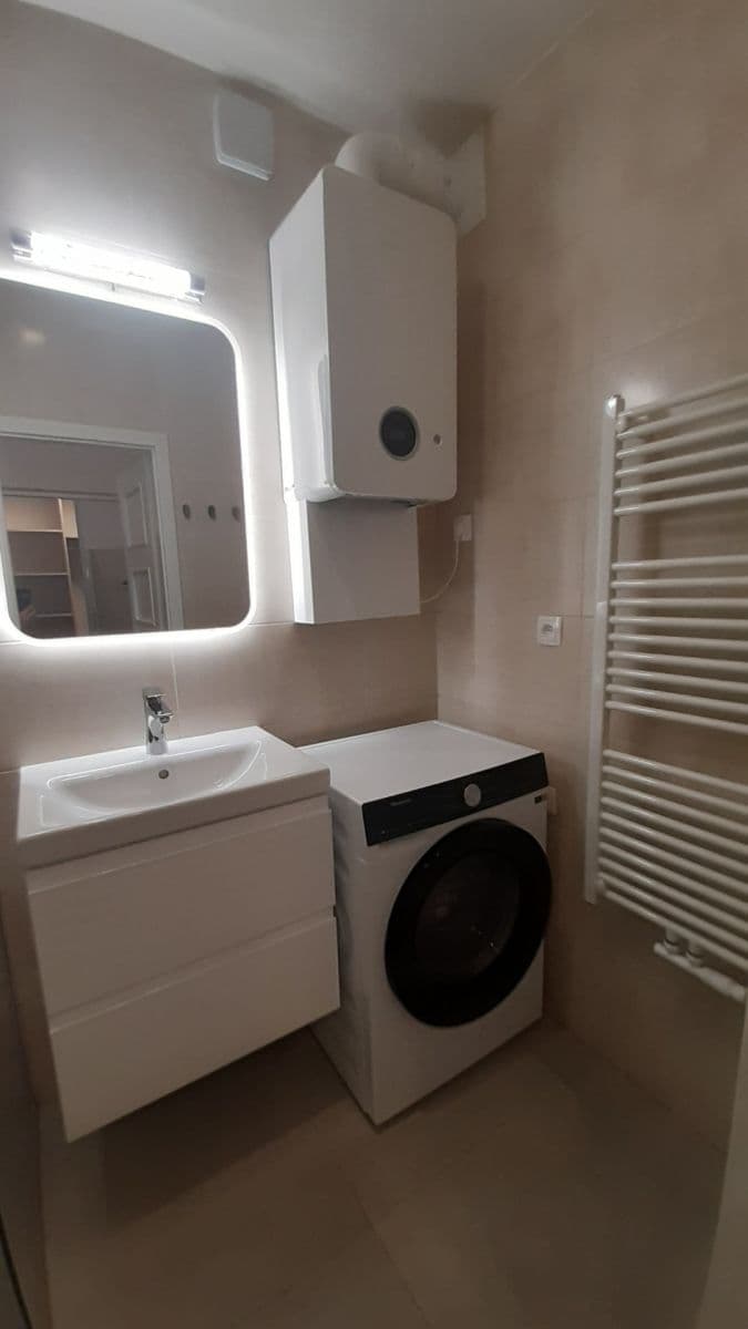 Prenájom bytu 2-izbový 54 m², Blodkova, Praha, Praha Prenájom bytu 2-izbový 54 m², Blodkova, Praha, Praha