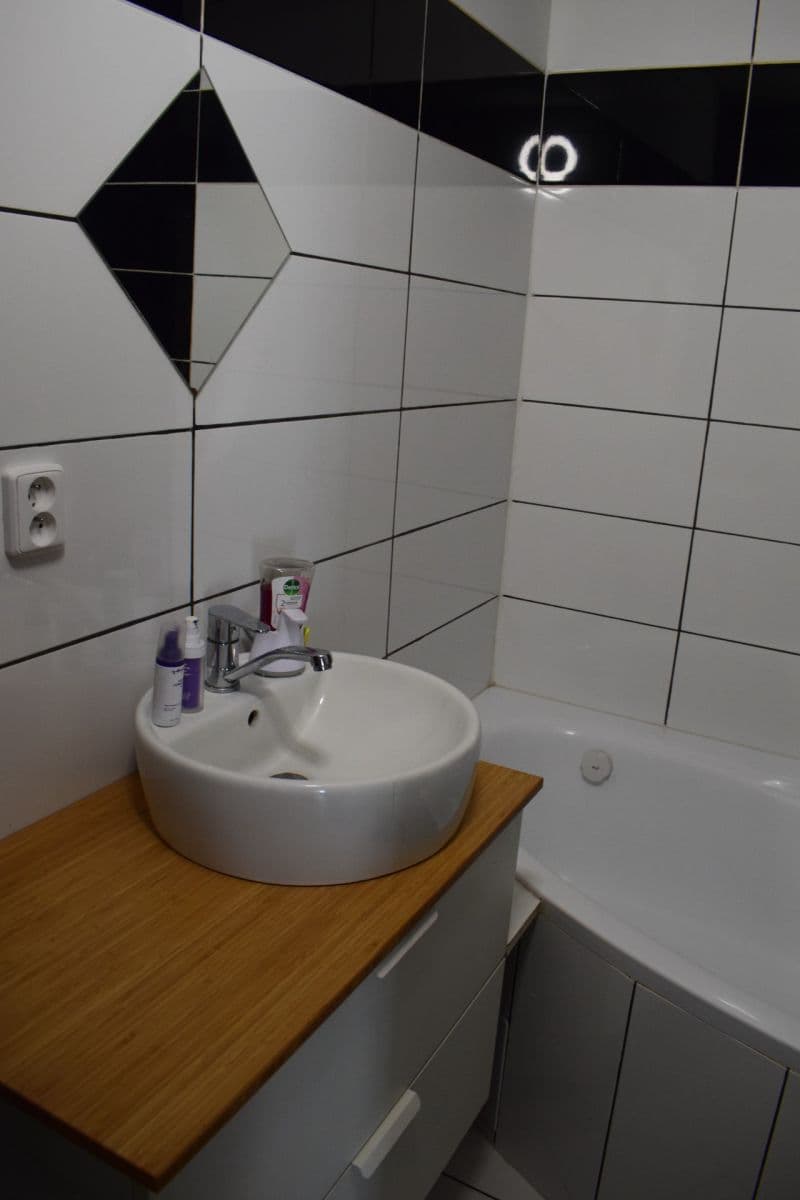 Predaj bytu 3-izbový 72 m², Příbramská, Neumětely, Středočeský kraj Predaj bytu 3-izbový 72 m², Příbramská, Neumětely, Středočeský kraj