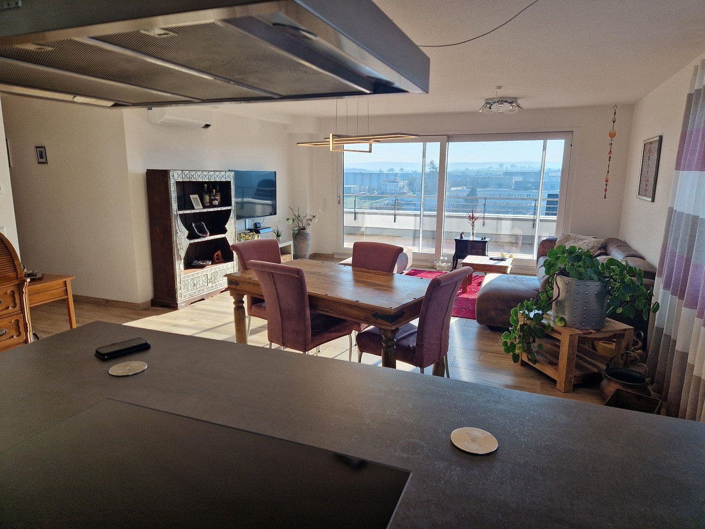 Predaj bytu 3-izbový 107 m², Hemmingen, Bádensko-Wurttembersko Predaj bytu 3-izbový 107 m², Hemmingen, Bádensko-Wurttembersko