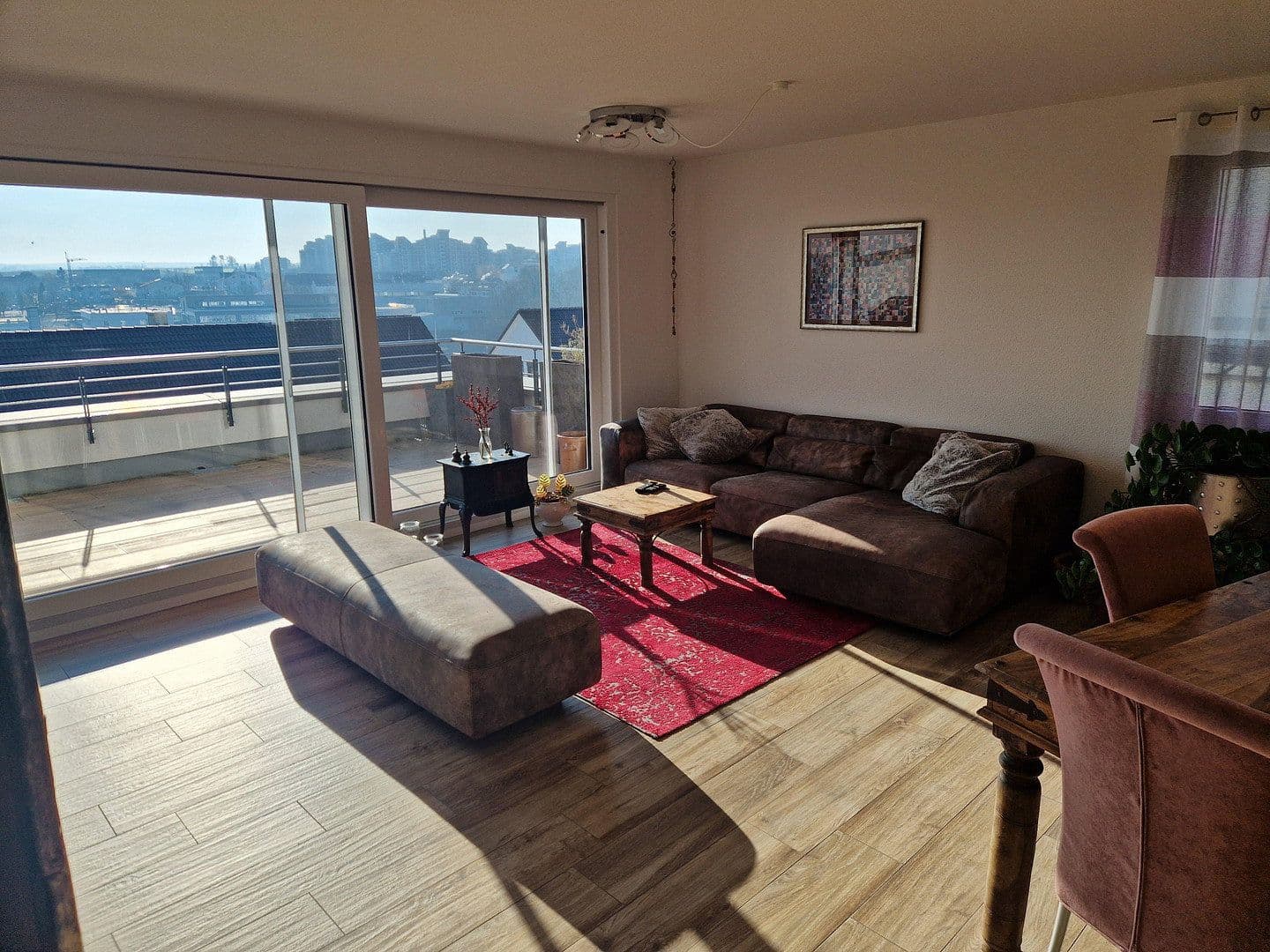 Predaj bytu 3-izbový 107 m², Hemmingen, Bádensko-Wurttembersko Predaj bytu 3-izbový 107 m², Hemmingen, Bádensko-Wurttembersko