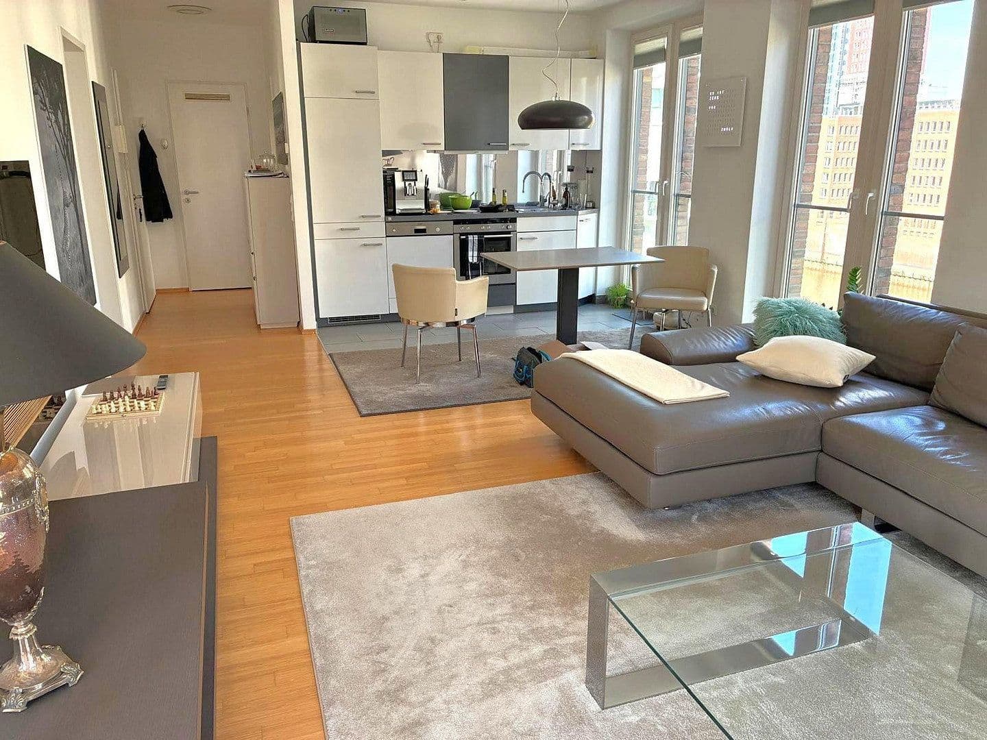 Prenájom bytu 2-izbový 62 m², Am Kaiserkai 51, Hamburg, Hamburg Prenájom bytu 2-izbový 62 m², Am Kaiserkai 51, Hamburg, Hamburg