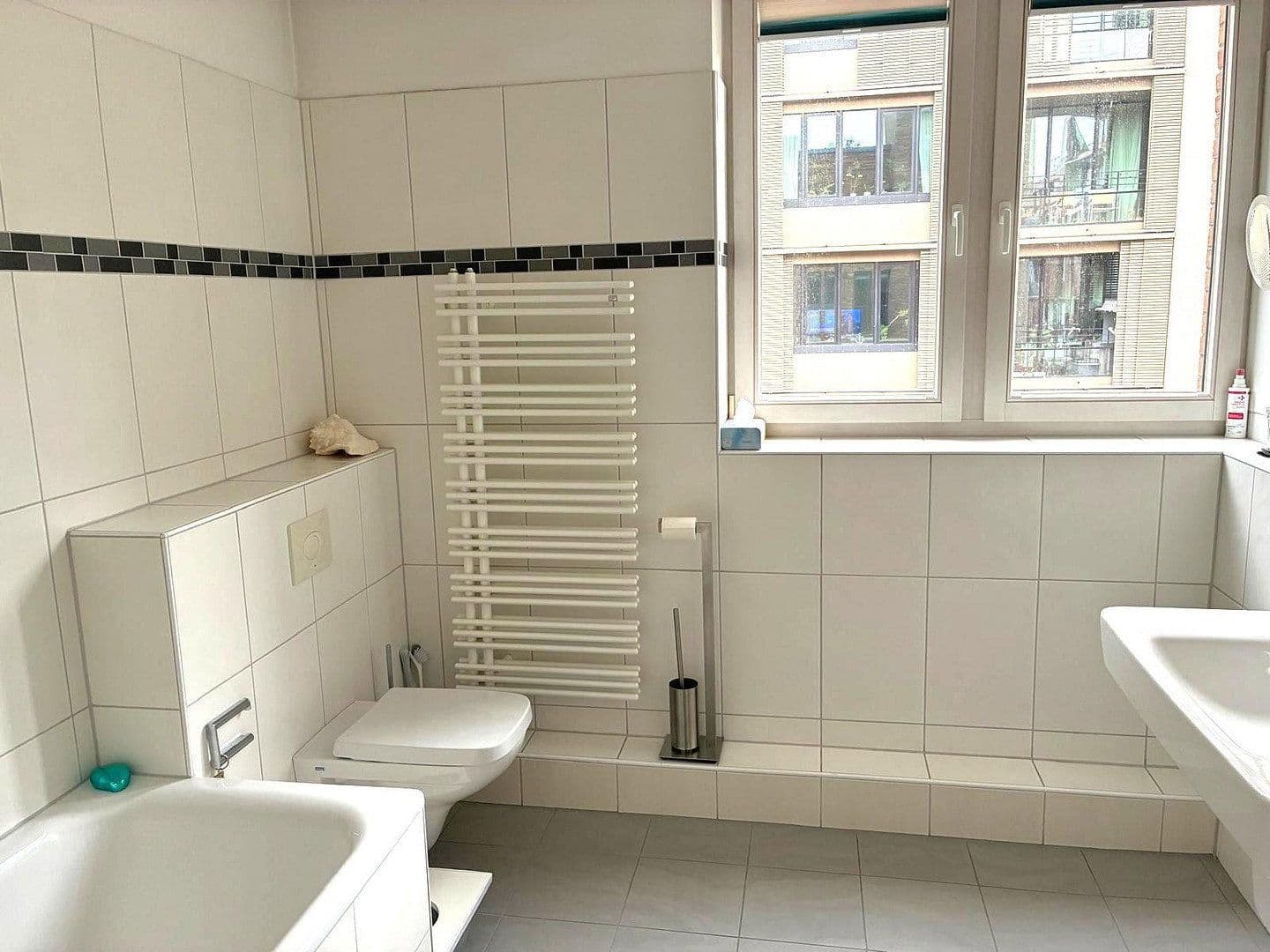 Prenájom bytu 2-izbový 62 m², Am Kaiserkai 51, Hamburg, Hamburg Prenájom bytu 2-izbový 62 m², Am Kaiserkai 51, Hamburg, Hamburg