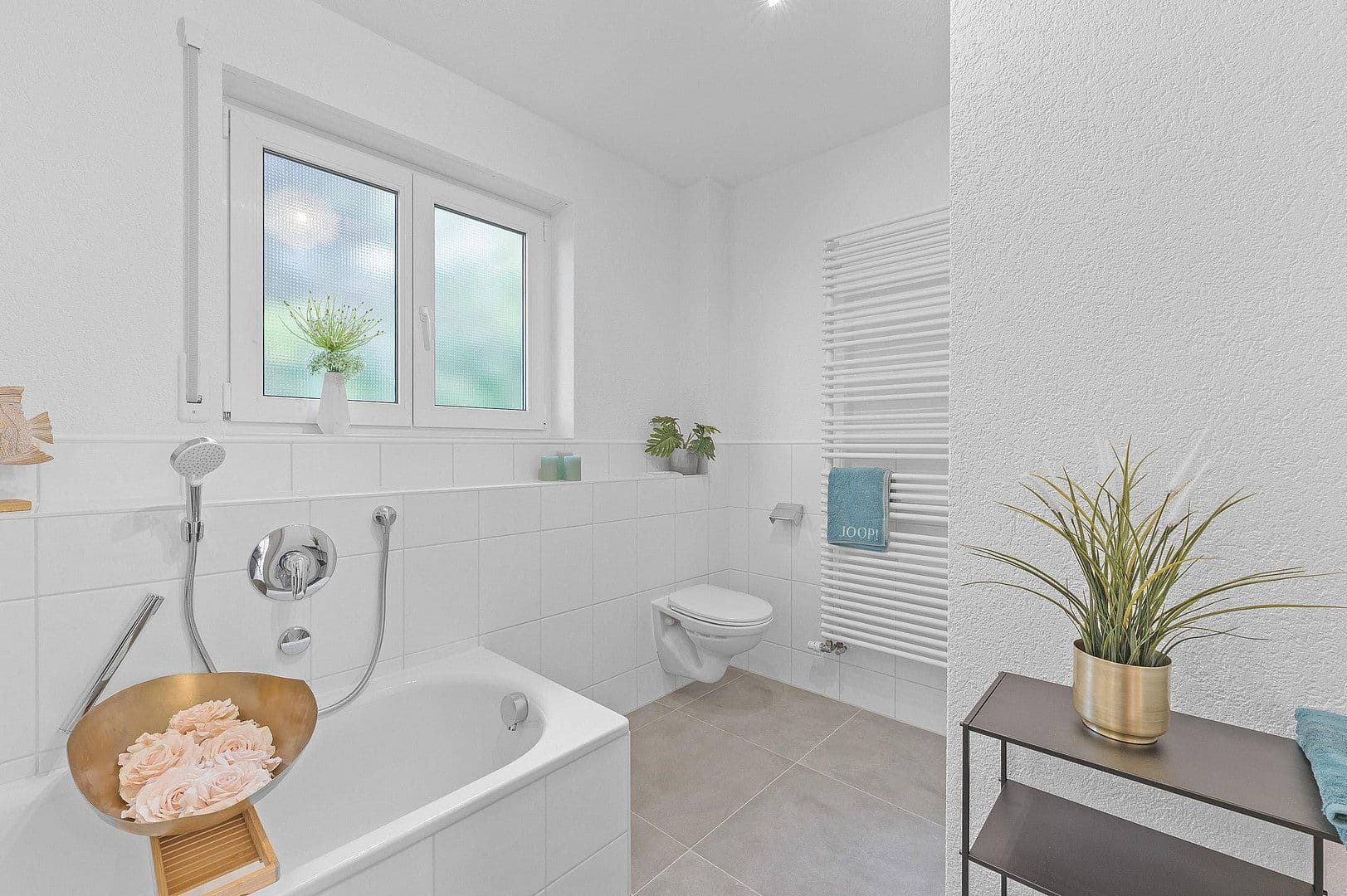 Predaj domu 111 m², pozemek 120 m², Nürtingen, Bádensko-Wurttembersko Predaj domu 111 m², pozemek 120 m², Nürtingen, Bádensko-Wurttembersko