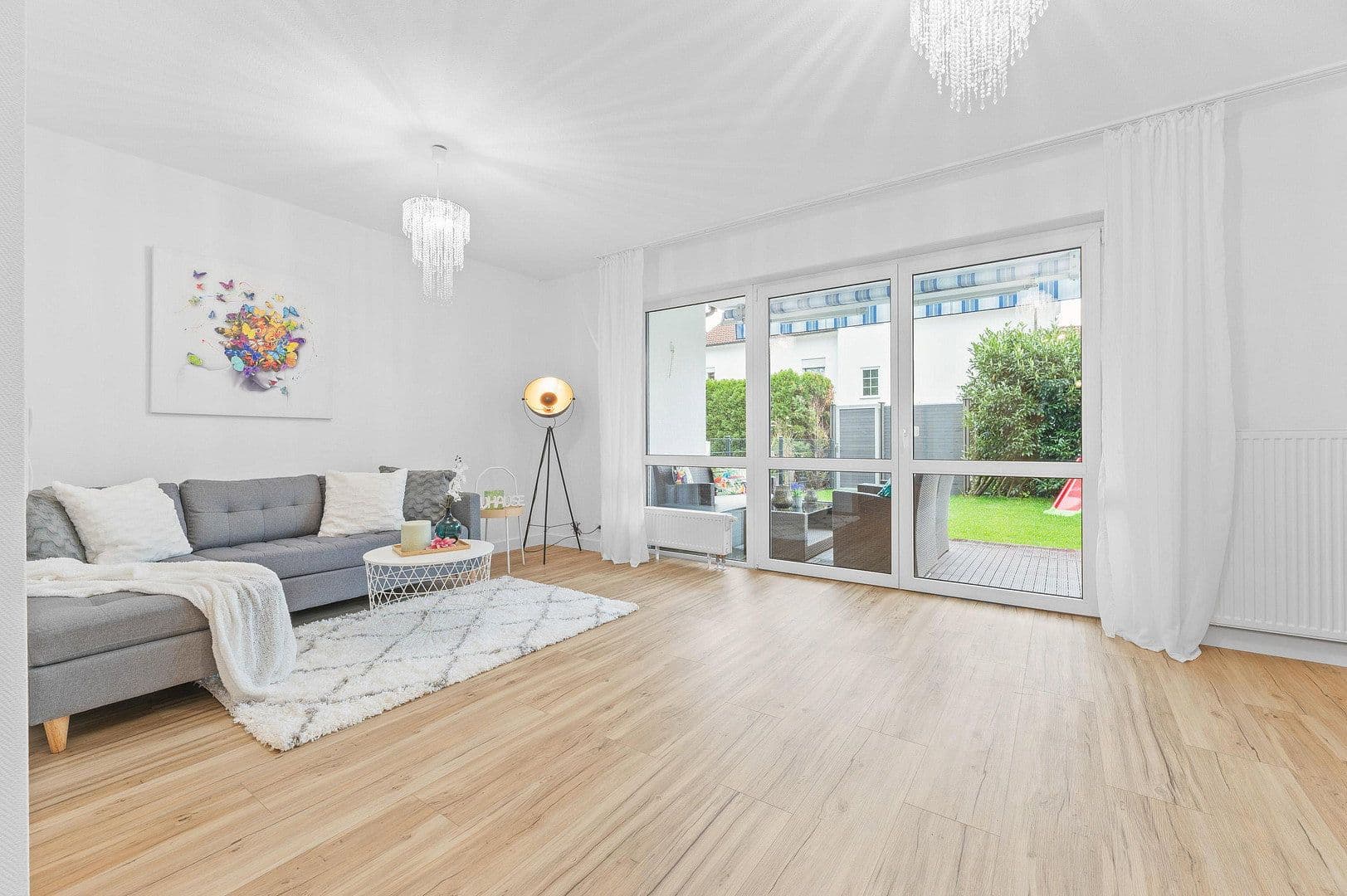 Predaj domu 111 m², pozemek 120 m², Nürtingen, Bádensko-Wurttembersko Predaj domu 111 m², pozemek 120 m², Nürtingen, Bádensko-Wurttembersko