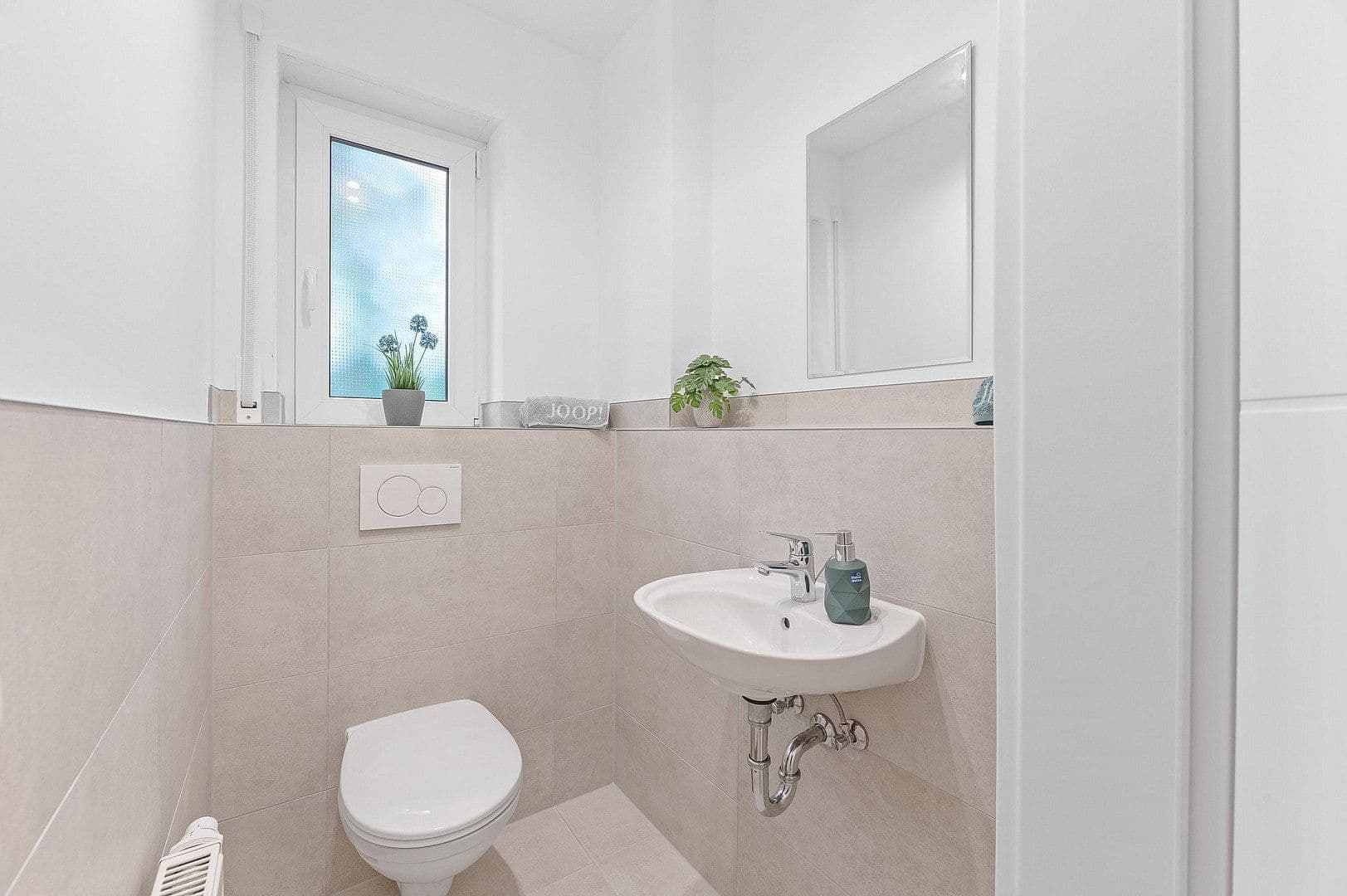 Predaj domu 111 m², pozemek 120 m², Nürtingen, Bádensko-Wurttembersko Predaj domu 111 m², pozemek 120 m², Nürtingen, Bádensko-Wurttembersko