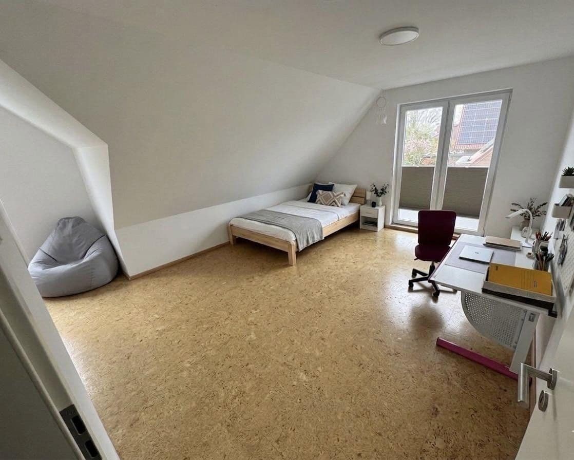 Predaj domu 186 m², pozemek 866 m², Nienburg/Weser, Dolné Sasko Predaj domu 186 m², pozemek 866 m², Nienburg/Weser, Dolné Sasko