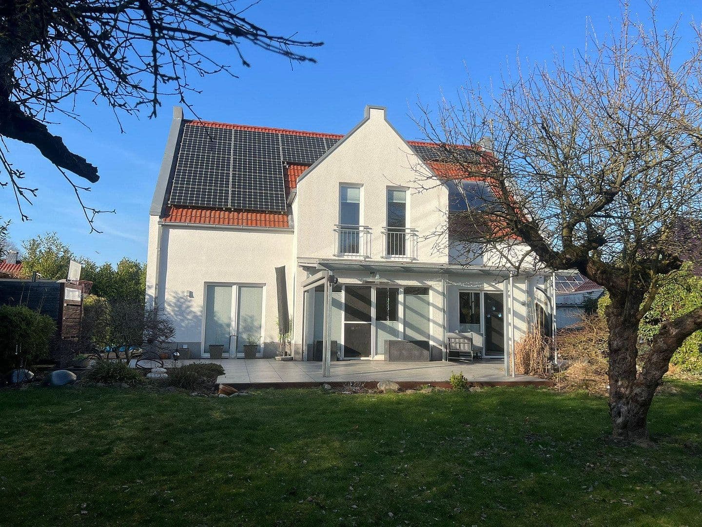 Predaj domu 186 m², pozemek 866 m², Nienburg/Weser, Dolné Sasko Predaj domu 186 m², pozemek 866 m², Nienburg/Weser, Dolné Sasko