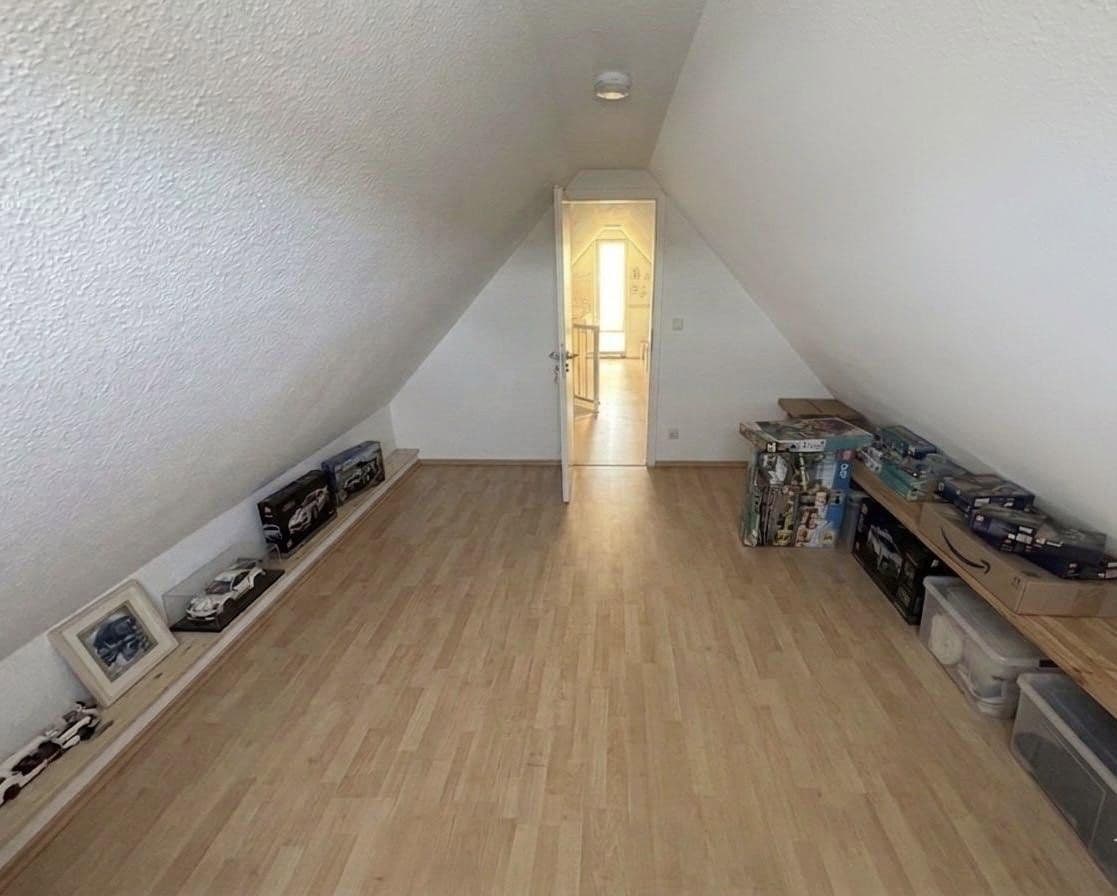 Predaj domu 186 m², pozemek 866 m², Nienburg/Weser, Dolné Sasko Predaj domu 186 m², pozemek 866 m², Nienburg/Weser, Dolné Sasko