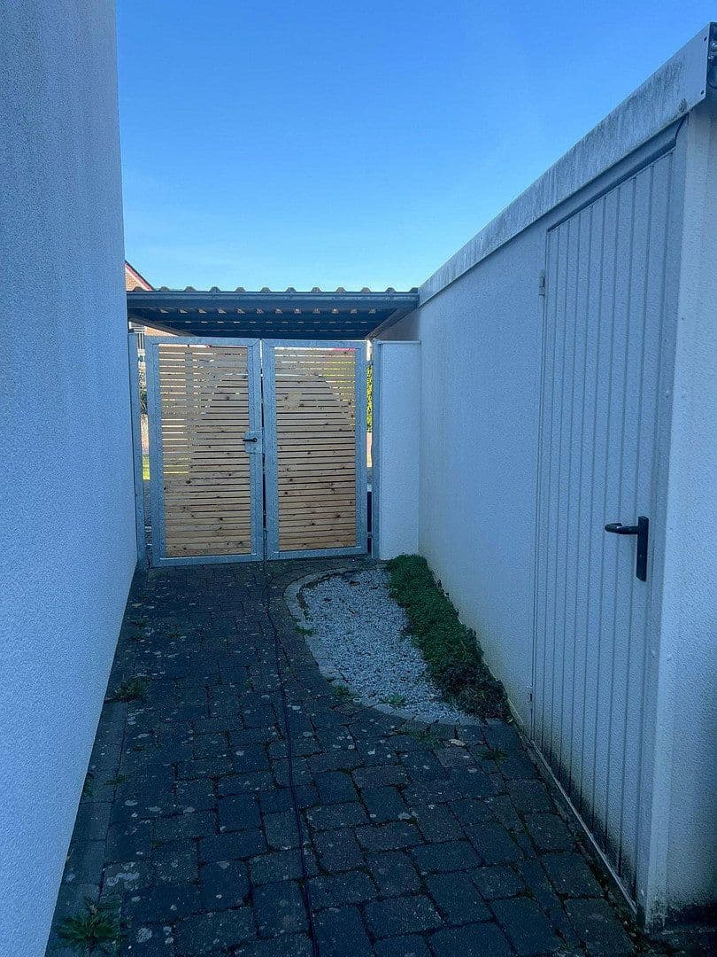 Predaj domu 186 m², pozemek 866 m², Nienburg/Weser, Dolné Sasko Predaj domu 186 m², pozemek 866 m², Nienburg/Weser, Dolné Sasko