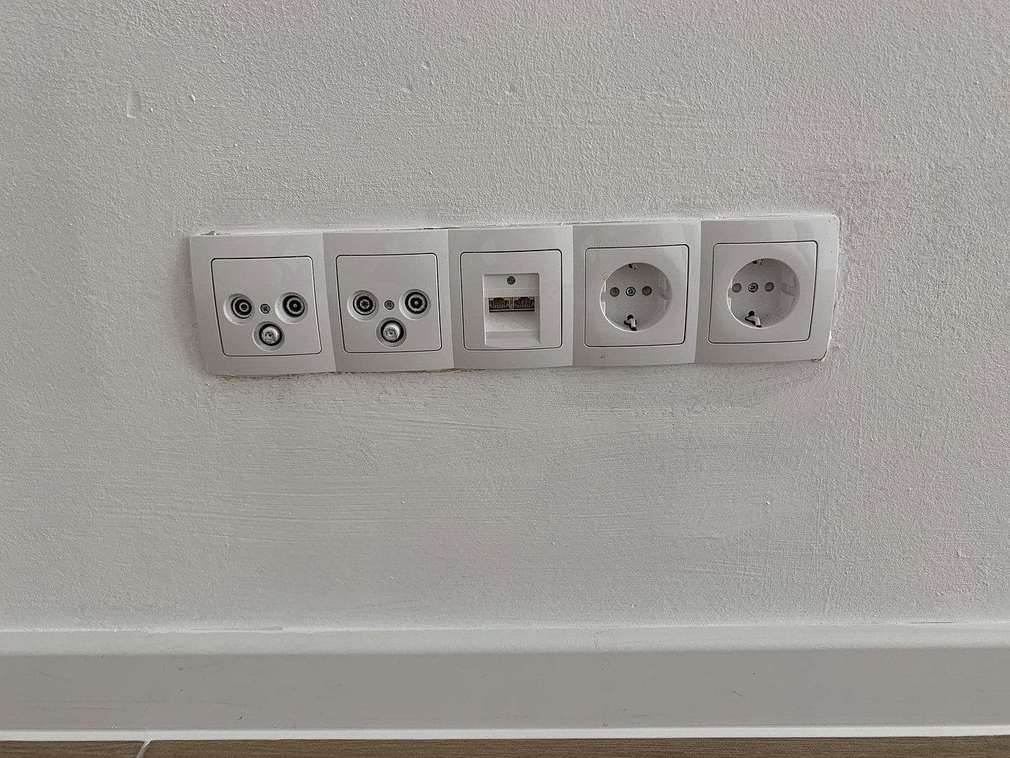 Predaj domu 137 m², pozemek 380 m², Zeltberg 41b, Lüneburg, Dolné Sasko Predaj domu 137 m², pozemek 380 m², Zeltberg 41b, Lüneburg, Dolné Sasko