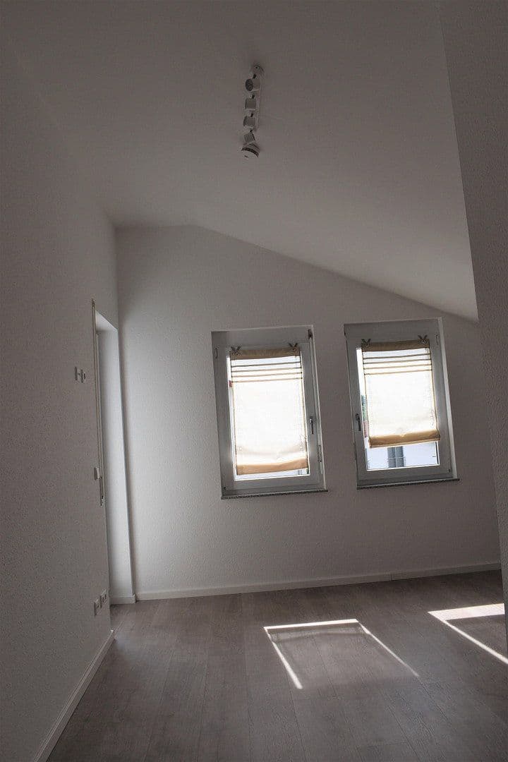 Predaj domu 207 m², pozemek 364 m², Deizisau, Bádensko-Wurttembersko Predaj domu 207 m², pozemek 364 m², Deizisau, Bádensko-Wurttembersko