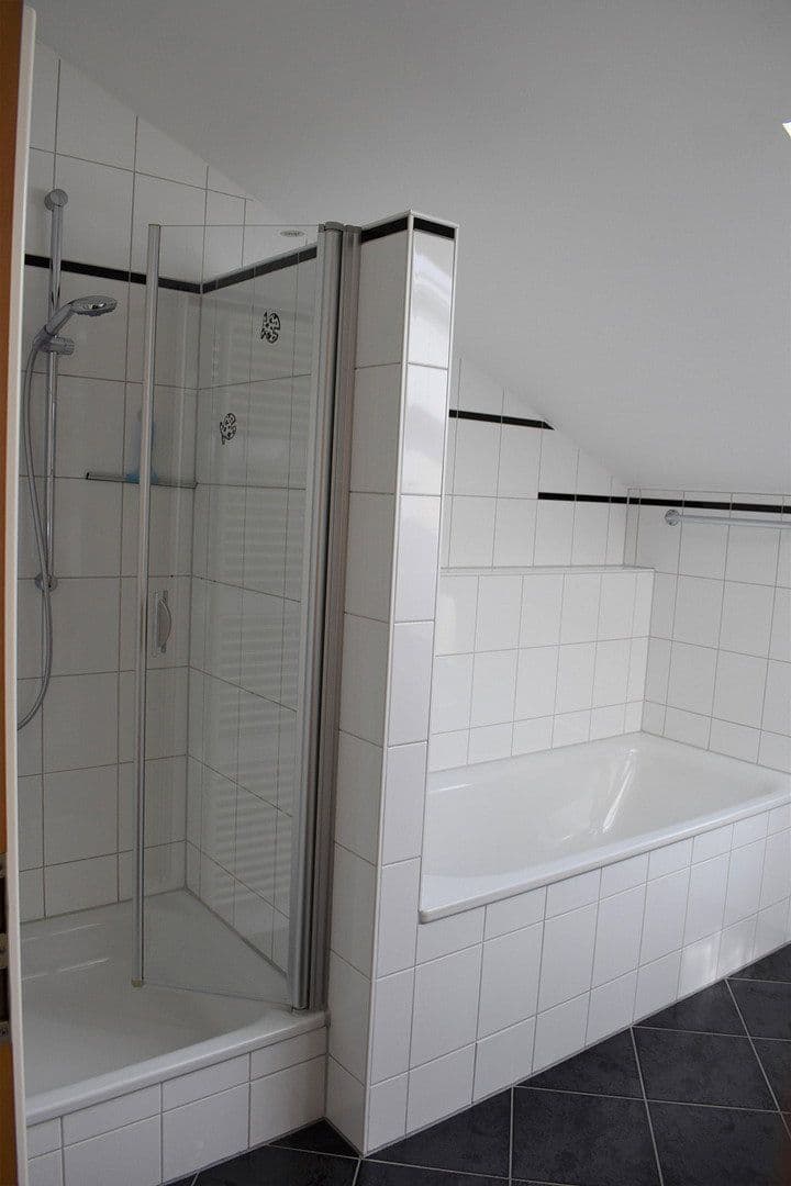 Predaj domu 207 m², pozemek 364 m², Deizisau, Bádensko-Wurttembersko Predaj domu 207 m², pozemek 364 m², Deizisau, Bádensko-Wurttembersko