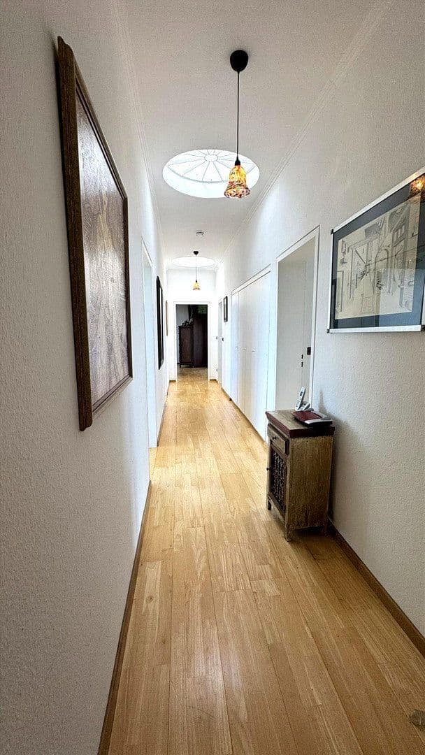 Prenájom bytu 5-izbový 234 m², Bierstädter Höhe 68, Wiesbaden, Hesensko Prenájom bytu 5-izbový 234 m², Bierstädter Höhe 68, Wiesbaden, Hesensko