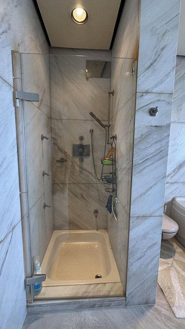 Prenájom bytu 5-izbový 234 m², Bierstädter Höhe 68, Wiesbaden, Hesensko Prenájom bytu 5-izbový 234 m², Bierstädter Höhe 68, Wiesbaden, Hesensko