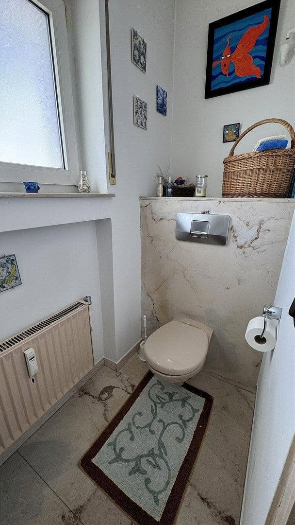 Prenájom bytu 5-izbový 234 m², Bierstädter Höhe 68, Wiesbaden, Hesensko Prenájom bytu 5-izbový 234 m², Bierstädter Höhe 68, Wiesbaden, Hesensko