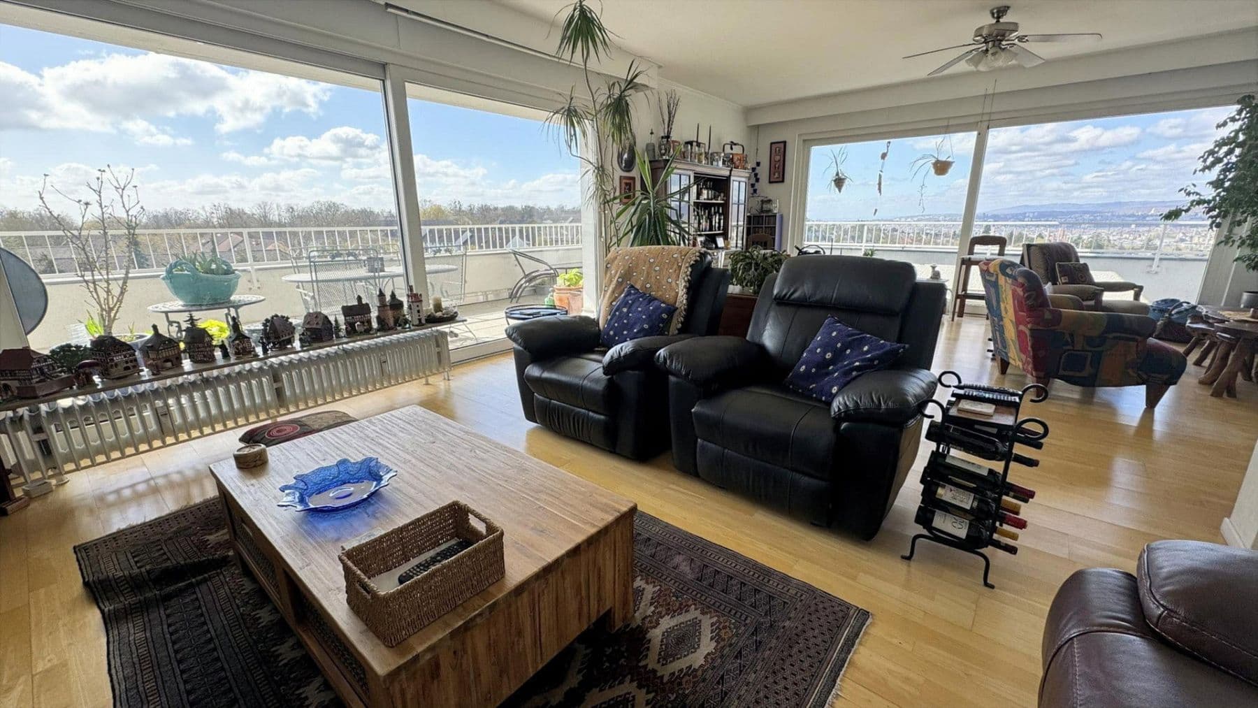 Prenájom bytu 5-izbový 234 m², Bierstädter Höhe 68, Wiesbaden, Hesensko Prenájom bytu 5-izbový 234 m², Bierstädter Höhe 68, Wiesbaden, Hesensko