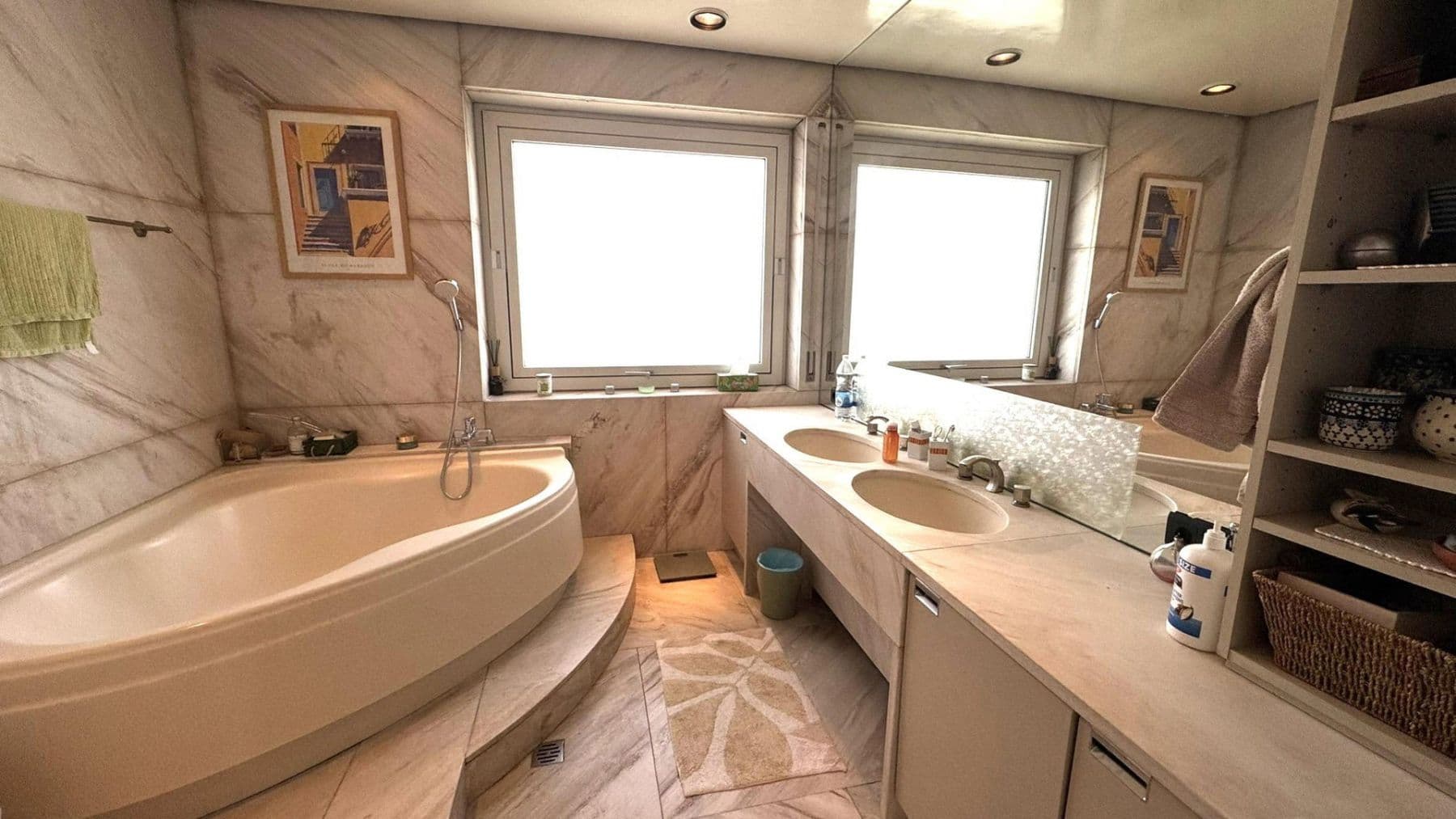 Prenájom bytu 5-izbový 234 m², Bierstädter Höhe 68, Wiesbaden, Hesensko Prenájom bytu 5-izbový 234 m², Bierstädter Höhe 68, Wiesbaden, Hesensko