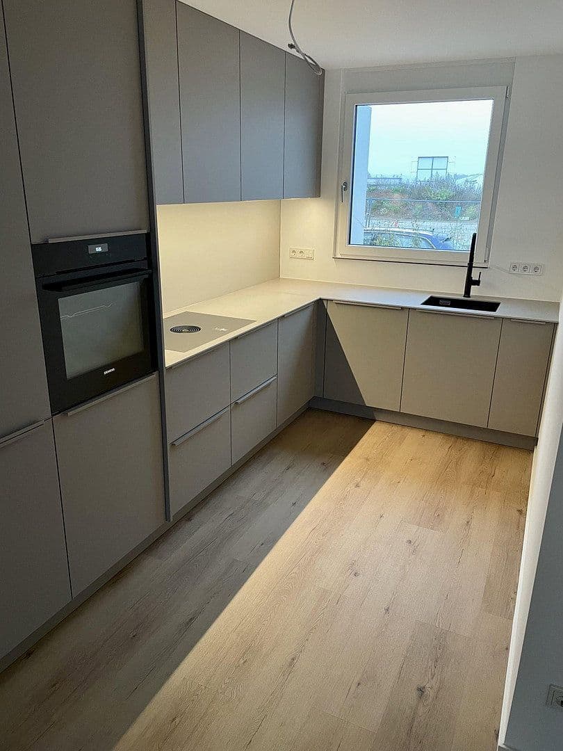 Prenájom domu 145 m², pozemek 100 m², Raiffeisenweg 1c, Kirchheimbolanden, Porýnie-Falcko Prenájom domu 145 m², pozemek 100 m², Raiffeisenweg 1c, Kirchheimbolanden, Porýnie-Falcko
