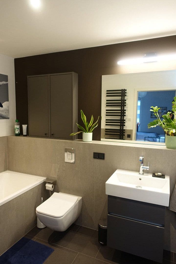 Predaj bytu 3-izbový 95 m², Berlin, Berlín Predaj bytu 3-izbový 95 m², Berlin, Berlín