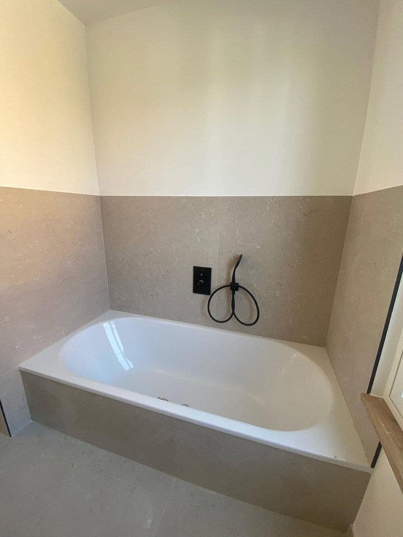 Predaj domu 165 m², pozemek 175 m², München, Bavorsko Predaj domu 165 m², pozemek 175 m², München, Bavorsko