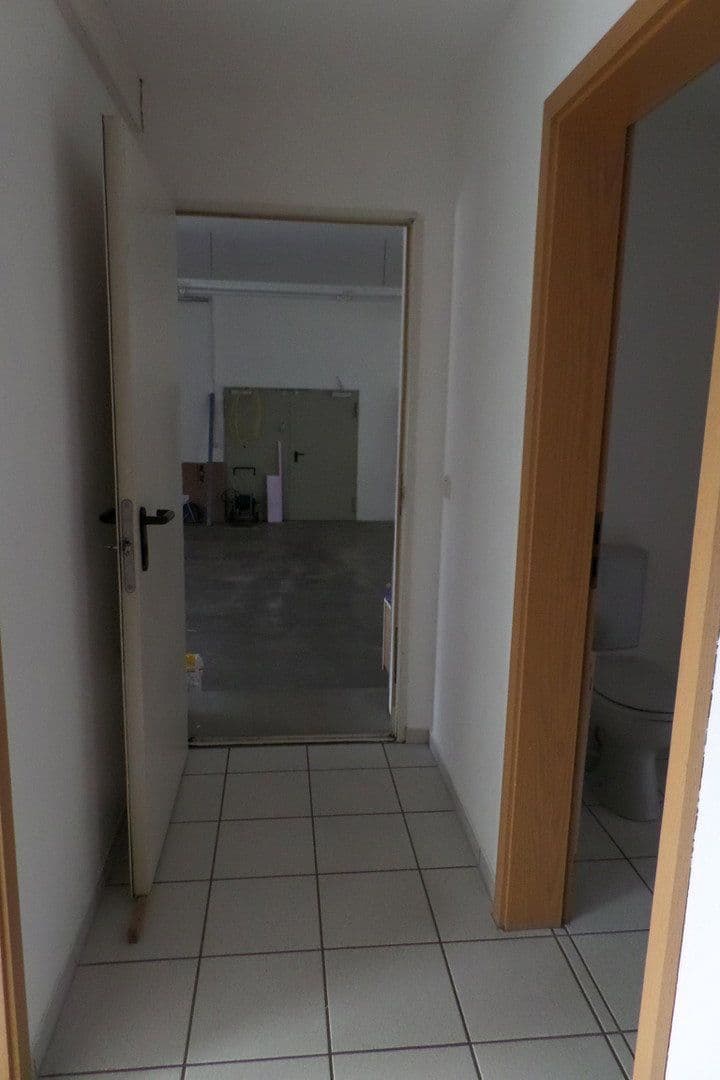 Prenájom nebytového priestoru 180 m², Dieselstrasse 12, Trochtelfingen, Bádensko-Wurttembersko Prenájom nebytového priestoru 180 m², Dieselstrasse 12, Trochtelfingen, Bádensko-Wurttembersko