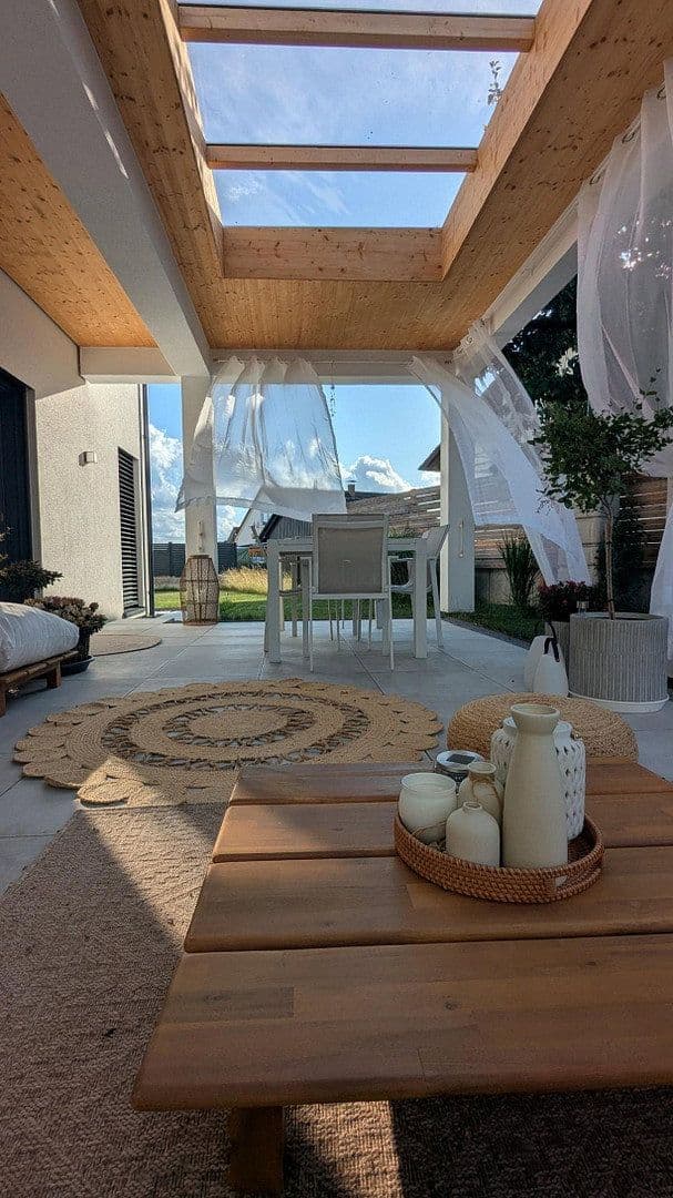 Predaj domu 180 m², pozemek 443 m², Rottenburg am Neckar, Bádensko-Wurttembersko Predaj domu 180 m², pozemek 443 m², Rottenburg am Neckar, Bádensko-Wurttembersko