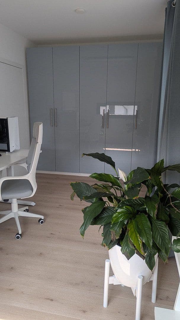 Predaj domu 180 m², pozemek 443 m², Rottenburg am Neckar, Bádensko-Wurttembersko Predaj domu 180 m², pozemek 443 m², Rottenburg am Neckar, Bádensko-Wurttembersko