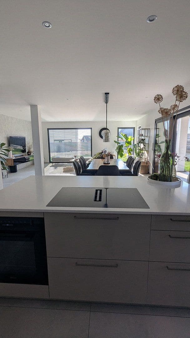 Predaj domu 180 m², pozemek 443 m², Rottenburg am Neckar, Bádensko-Wurttembersko Predaj domu 180 m², pozemek 443 m², Rottenburg am Neckar, Bádensko-Wurttembersko