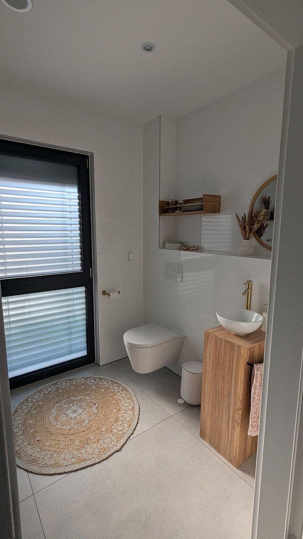 Predaj domu 180 m², pozemek 443 m², Rottenburg am Neckar, Bádensko-Wurttembersko Predaj domu 180 m², pozemek 443 m², Rottenburg am Neckar, Bádensko-Wurttembersko