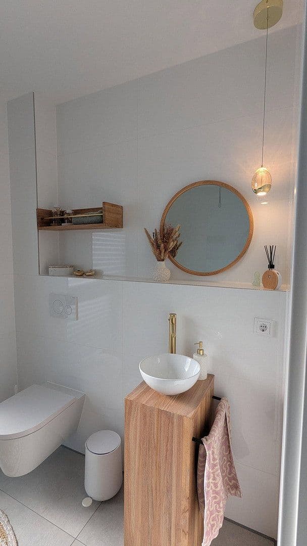 Predaj domu 180 m², pozemek 443 m², Rottenburg am Neckar, Bádensko-Wurttembersko Predaj domu 180 m², pozemek 443 m², Rottenburg am Neckar, Bádensko-Wurttembersko