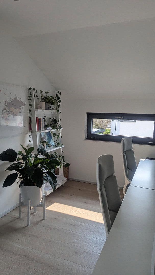 Predaj domu 180 m², pozemek 443 m², Rottenburg am Neckar, Bádensko-Wurttembersko Predaj domu 180 m², pozemek 443 m², Rottenburg am Neckar, Bádensko-Wurttembersko