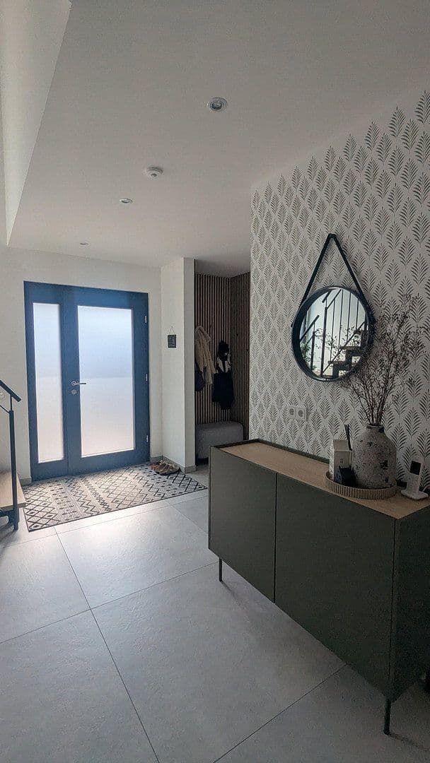 Predaj domu 180 m², pozemek 443 m², Rottenburg am Neckar, Bádensko-Wurttembersko Predaj domu 180 m², pozemek 443 m², Rottenburg am Neckar, Bádensko-Wurttembersko