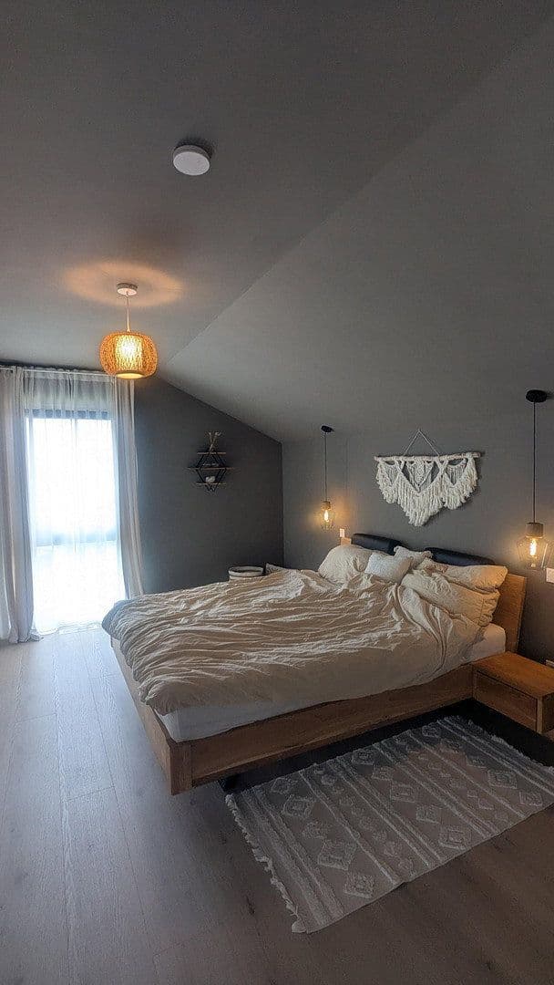 Predaj domu 180 m², pozemek 443 m², Rottenburg am Neckar, Bádensko-Wurttembersko Predaj domu 180 m², pozemek 443 m², Rottenburg am Neckar, Bádensko-Wurttembersko