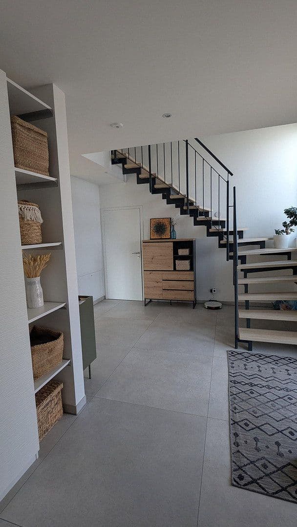 Predaj domu 180 m², pozemek 443 m², Rottenburg am Neckar, Bádensko-Wurttembersko Predaj domu 180 m², pozemek 443 m², Rottenburg am Neckar, Bádensko-Wurttembersko