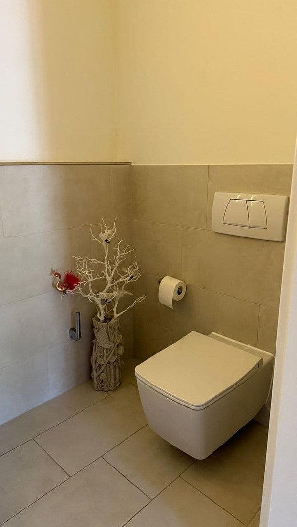 Prenájom bytu 3-izbový 101 m², Elbchaussee 194, Hamburg, Hamburg Prenájom bytu 3-izbový 101 m², Elbchaussee 194, Hamburg, Hamburg