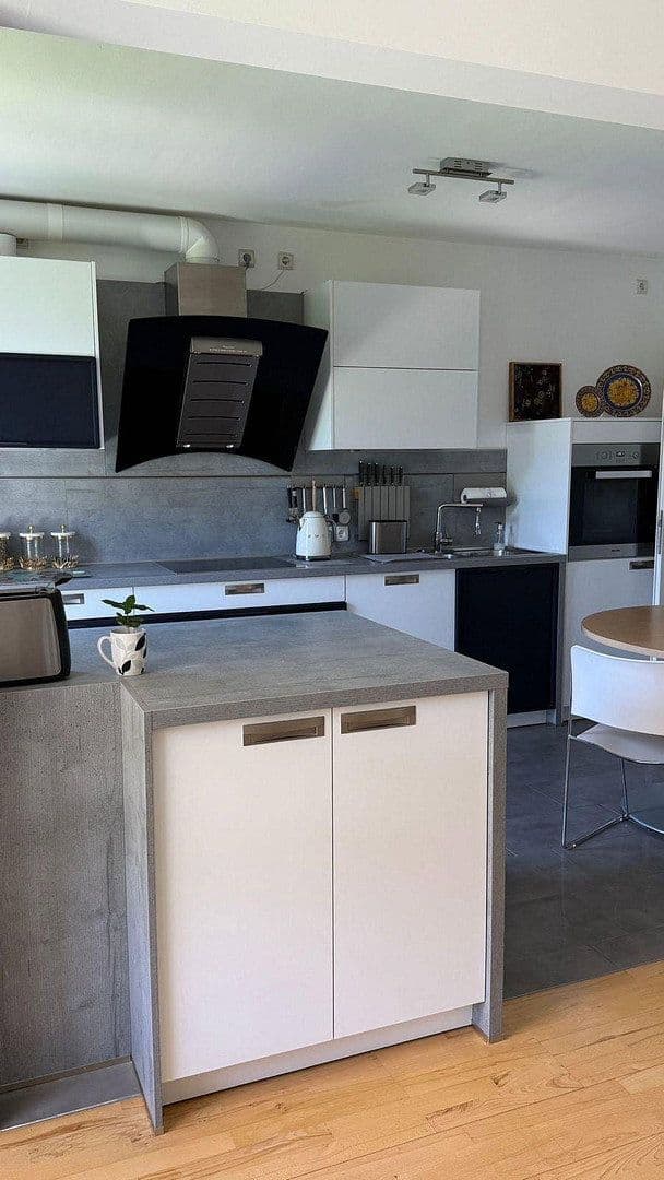 Prenájom bytu 3-izbový 101 m², Elbchaussee 194, Hamburg, Hamburg Prenájom bytu 3-izbový 101 m², Elbchaussee 194, Hamburg, Hamburg