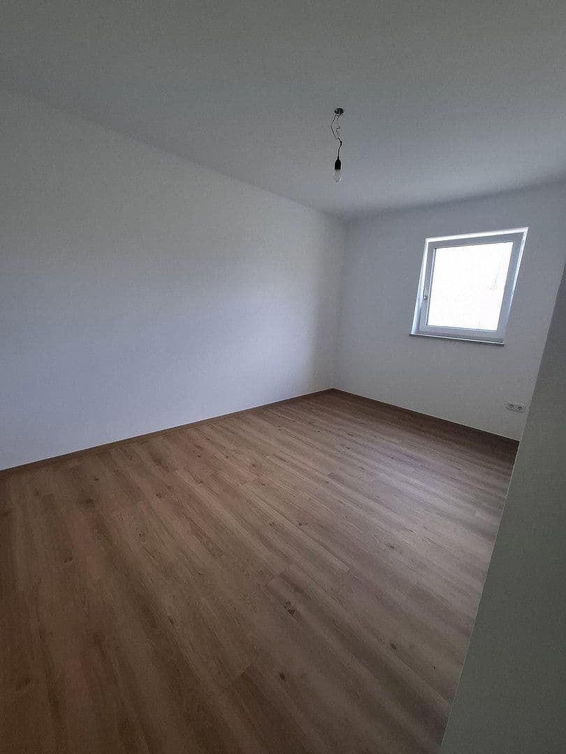 Prenájom bytu 2-izbový 44 m², Pfaffenhofen, Bavorsko Prenájom bytu 2-izbový 44 m², Pfaffenhofen, Bavorsko