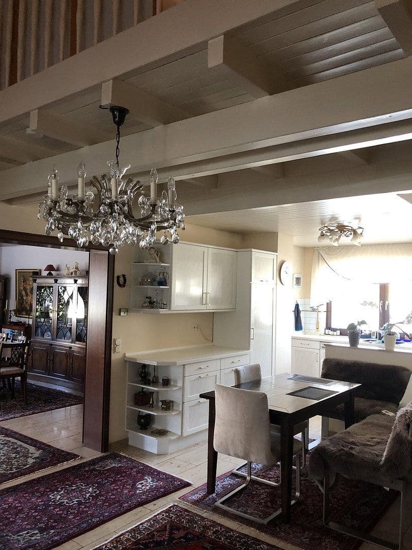 Predaj bytu 5-izbový 160 m², Rottenburg am Neckar, Bádensko-Wurttembersko Predaj bytu 5-izbový 160 m², Rottenburg am Neckar, Bádensko-Wurttembersko