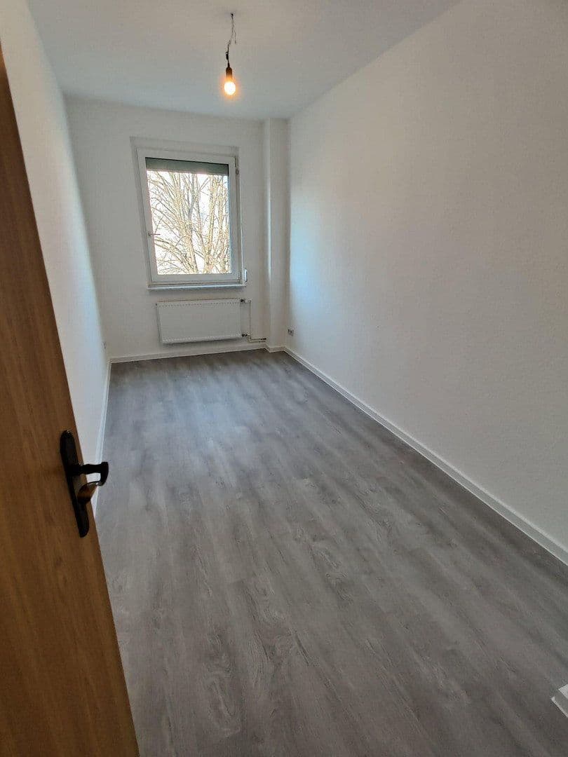 Prenájom bytu 60 m², Hauptstraße 344, Markkleeberg, Sasko Prenájom bytu 60 m², Hauptstraße 344, Markkleeberg, Sasko