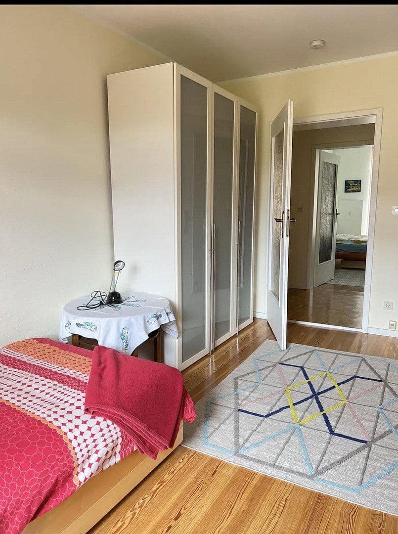 Prenájom bytu 3-izbový 63 m², Kellerstrasse 13, München, Bavorsko Prenájom bytu 3-izbový 63 m², Kellerstrasse 13, München, Bavorsko