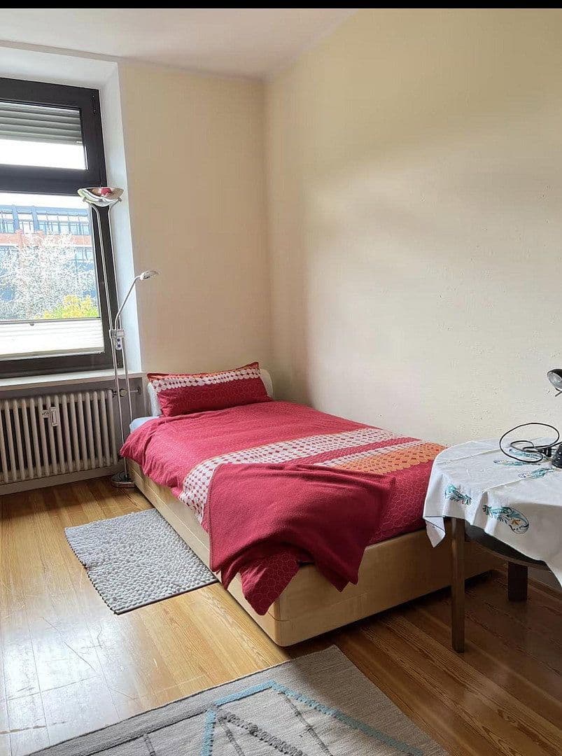 Prenájom bytu 3-izbový 63 m², Kellerstrasse 13, München, Bavorsko Prenájom bytu 3-izbový 63 m², Kellerstrasse 13, München, Bavorsko