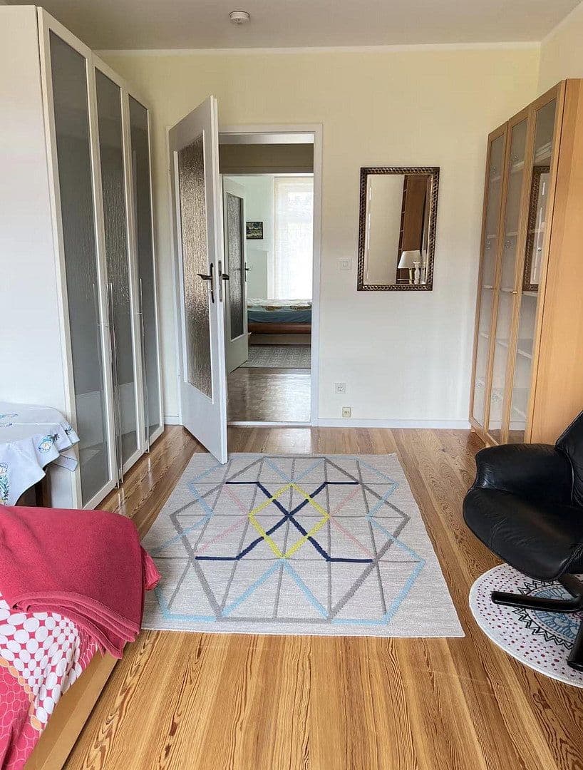 Prenájom bytu 3-izbový 63 m², Kellerstrasse 13, München, Bavorsko Prenájom bytu 3-izbový 63 m², Kellerstrasse 13, München, Bavorsko