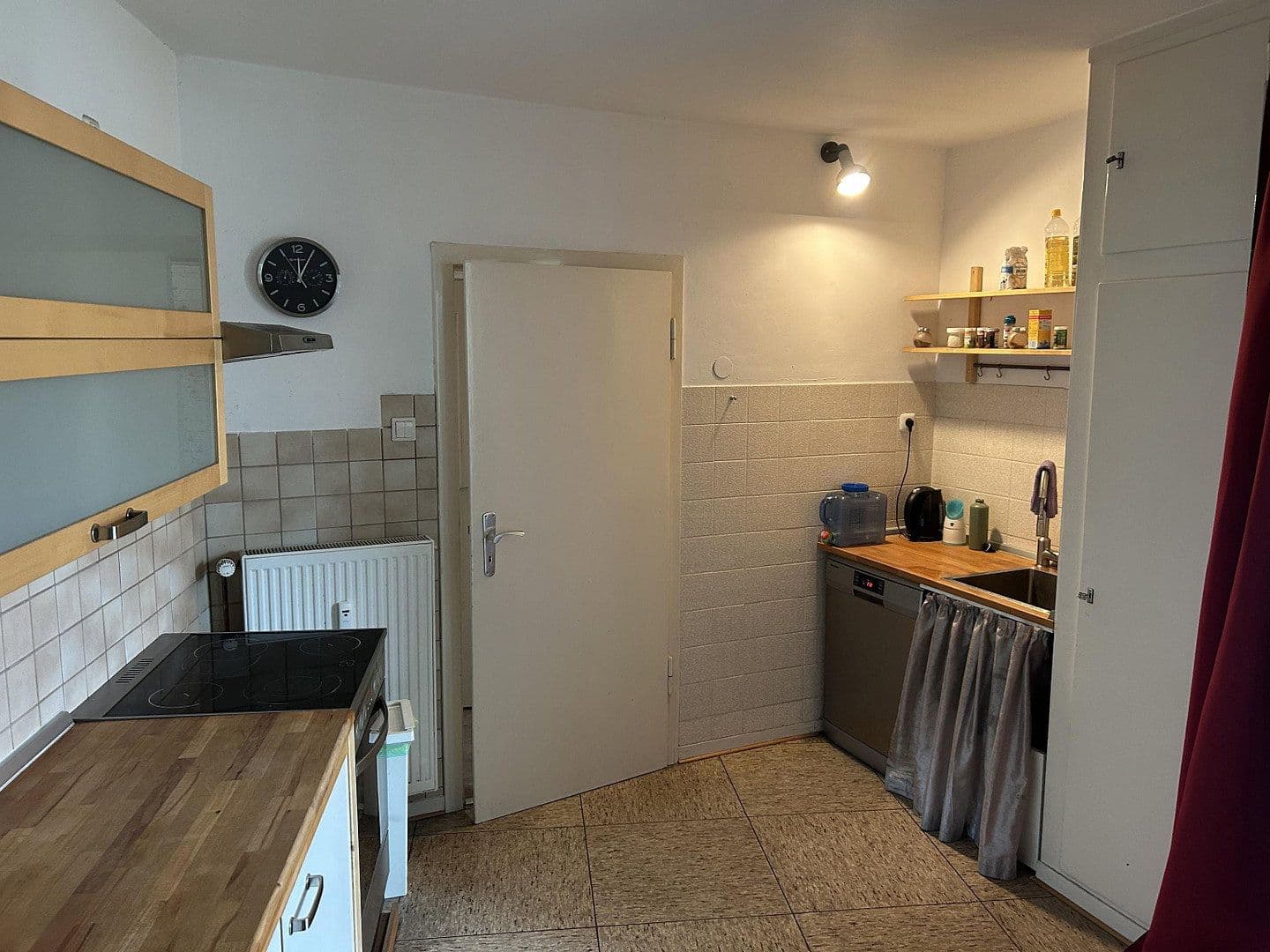 Prenájom bytu 2-izbový 60 m², Wiesenstr. 52, Essen-Südviertel Nähe City und Hauptbahnhof, Severné Porýnie - Westfálsko Prenájom bytu 2-izbový 60 m², Wiesenstr. 52, Essen-Südviertel Nähe City und Hauptbahnhof, Severné Porýnie - Westfálsko