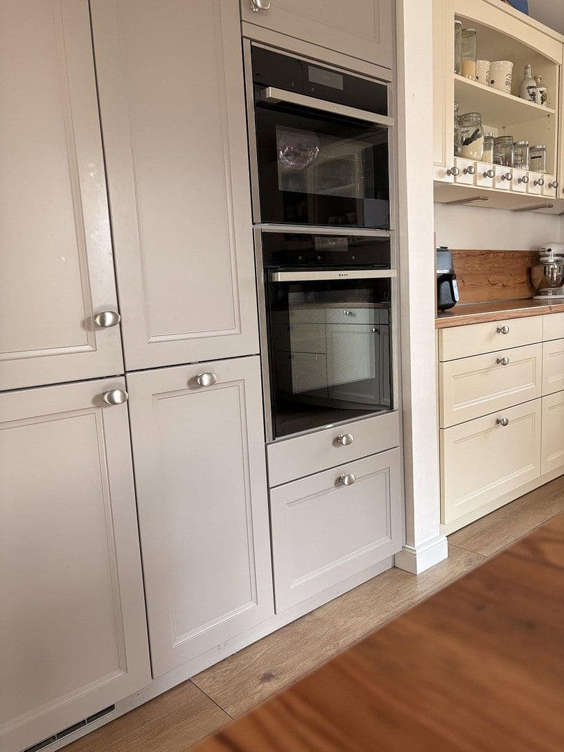 Predaj domu 210 m², pozemek 744 m², Radbruch, Dolné Sasko Predaj domu 210 m², pozemek 744 m², Radbruch, Dolné Sasko